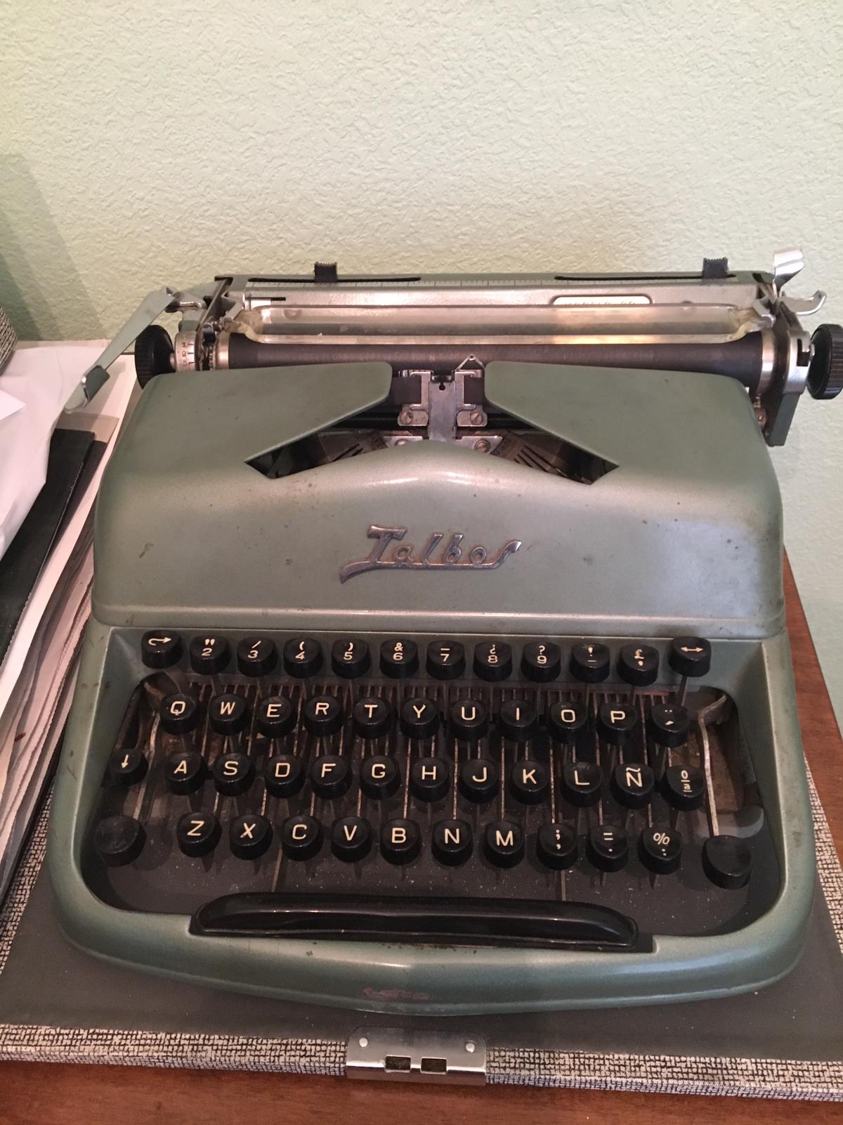 Antigua Mquina de escribir Talbos modelo 90