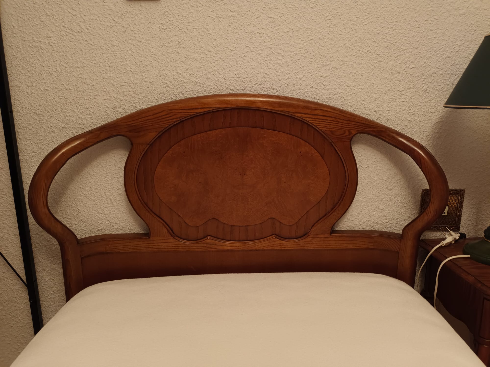 Cabecero de madera castao para cama de 90 cm